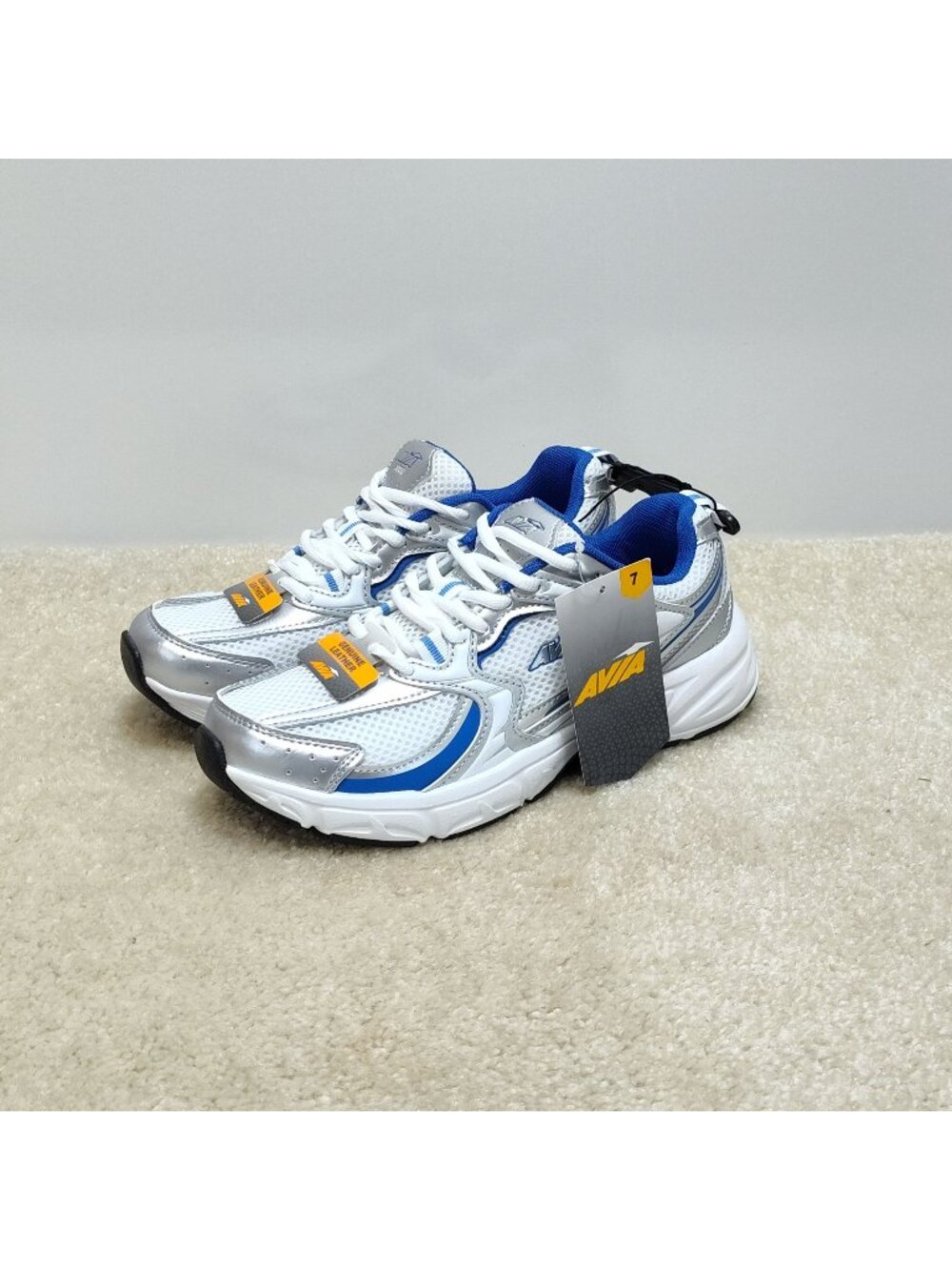 Avia 5000 Women Running Athletic Walking Sneakers Leather Mesh Trainer US 7 NWT